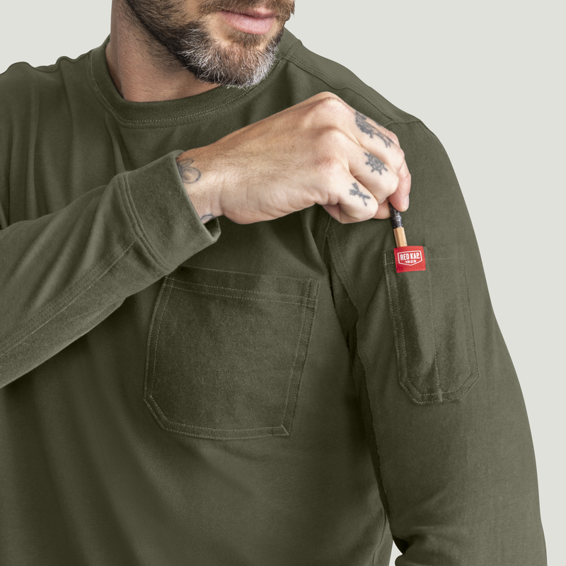 Men's Slim Fit Cotton Long Sleeve Pocket T-Shirt image number 13