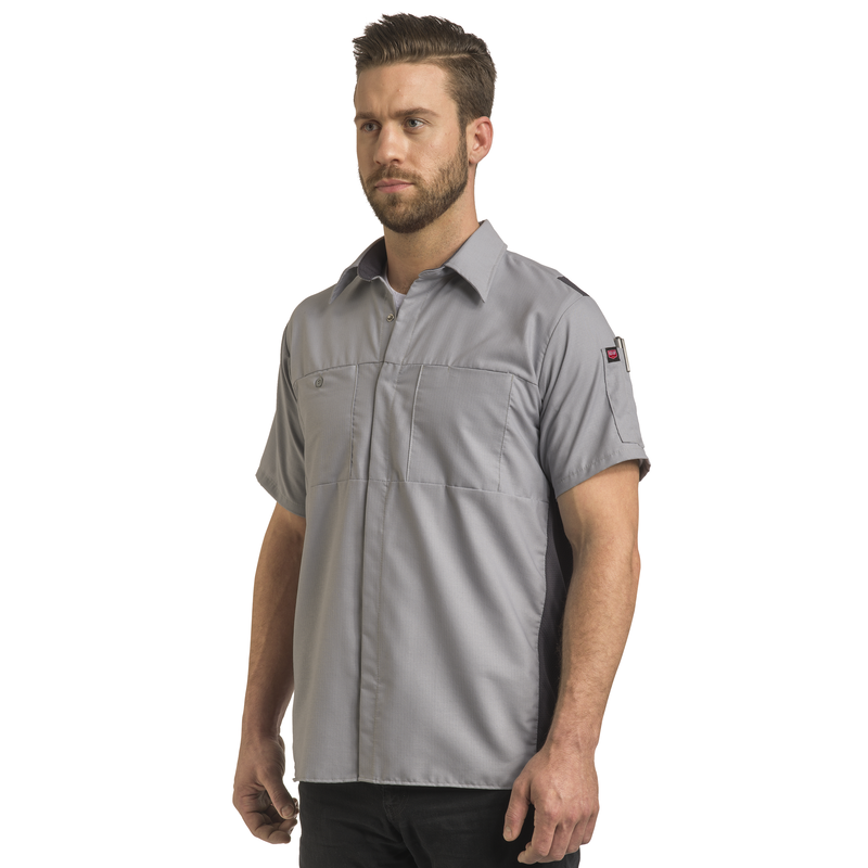 Men's Short Sleeve Performance Plus Shop Shirt With Oilblok Technology image number 5