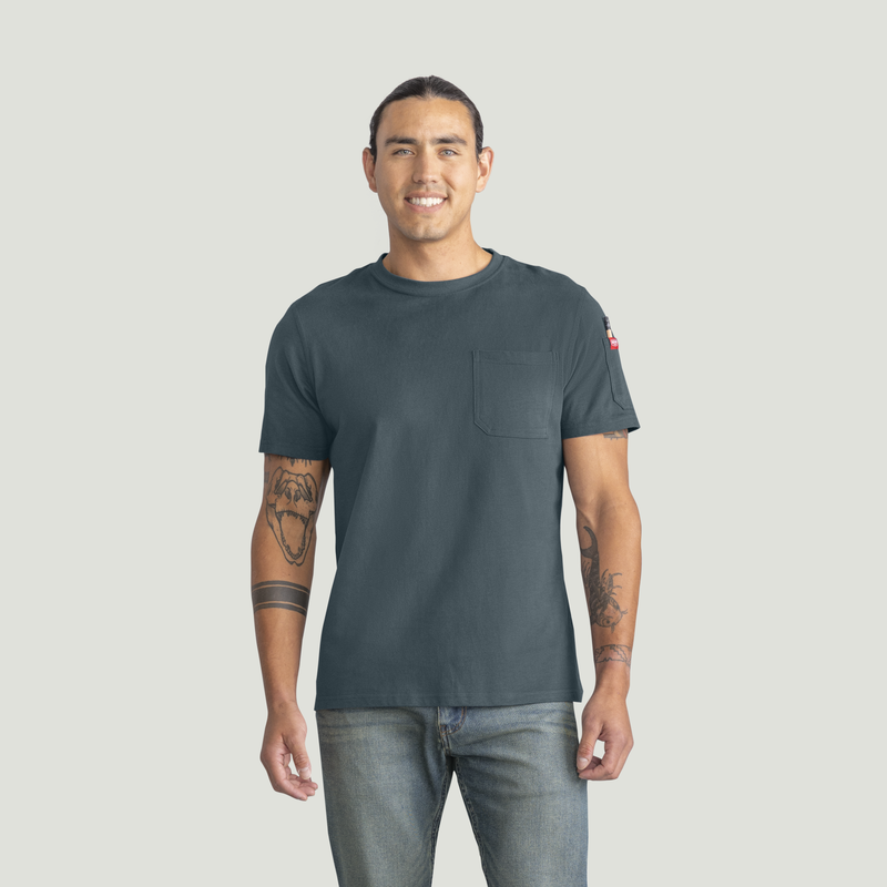 Men's Slim Fit Cotton Pocket T-Shirt image number 0